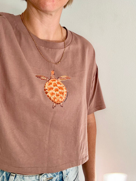 Juvenile Green Turtle - Women's Crop T-Shirt