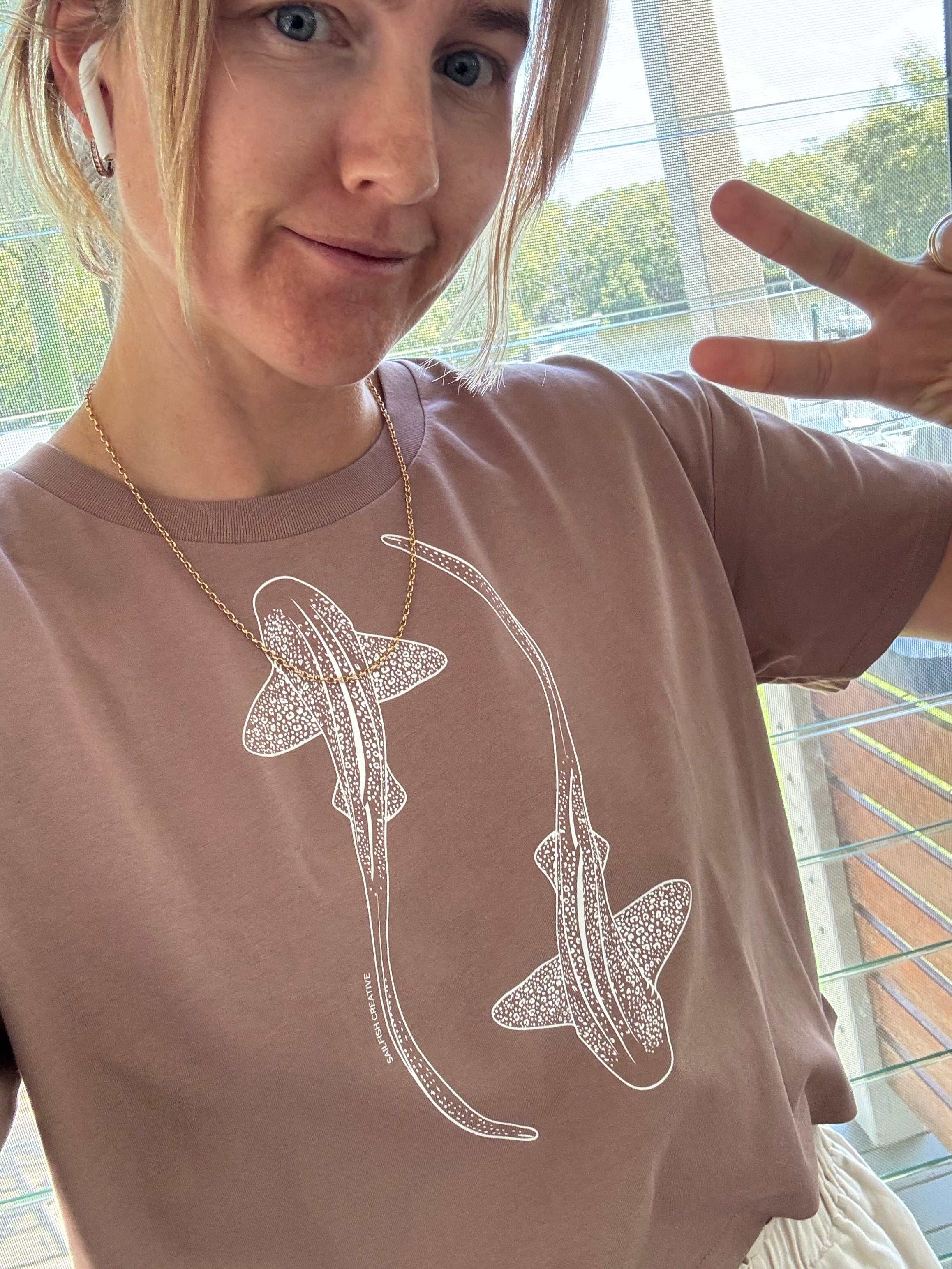 Leopard Shark Line Art - Women's Crop T-Shirt - Sailfish Creative