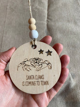 Load image into Gallery viewer, Wooden Christmas Decoration - Crab